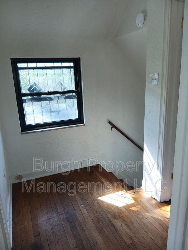 Building Photo - 8614 Bricelyn St