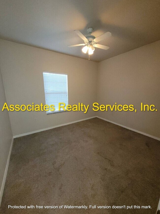 Building Photo - 4840 NW 78th Rd