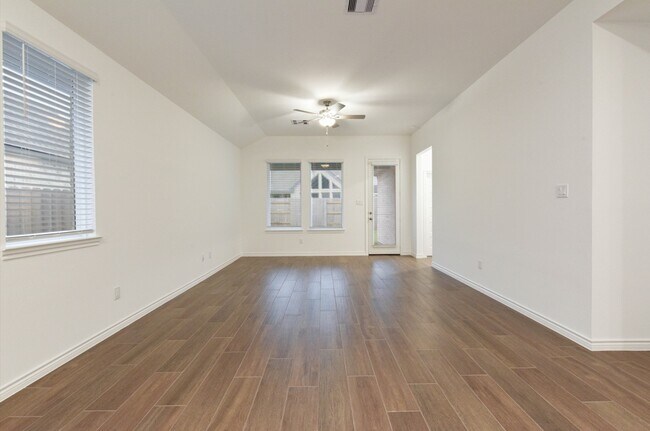 Building Photo - 7226 Yarrow Blossom Ct