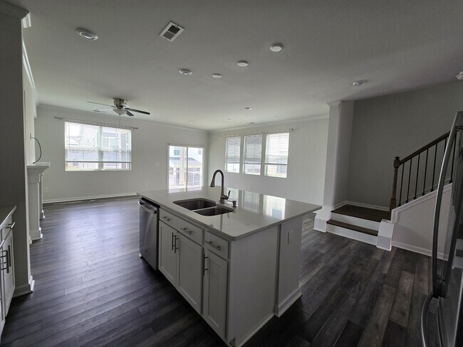 Building Photo - 6318 Arpeggio Pl