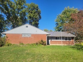 Building Photo - 1612 Lucks Rd