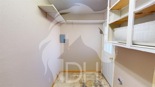 Building Photo - "Charming 3-Bed Home  in Woodward!"