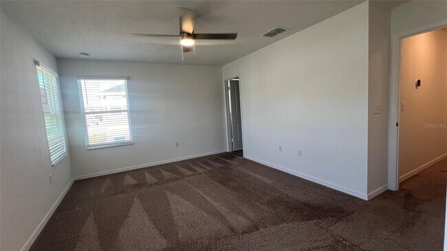 Building Photo - 692 Stoney Pointe Cir