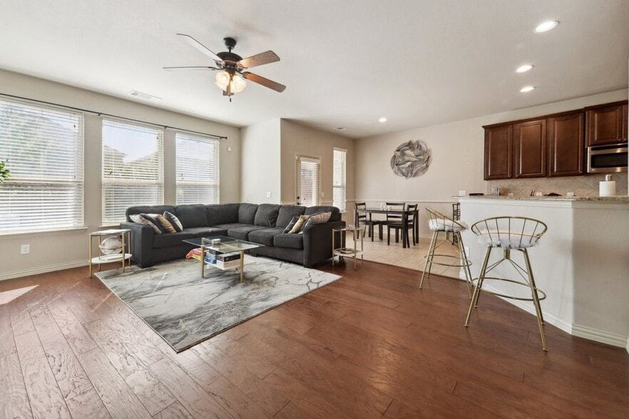 Building Photo - 875 Merino Drive