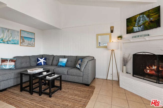 Building Photo - 22609 Pacific Coast Hwy