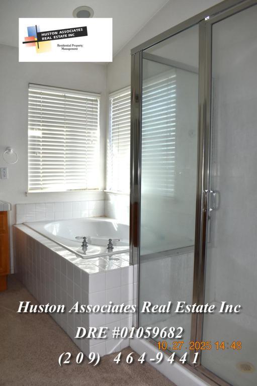 Building Photo - 2729 Tejon St