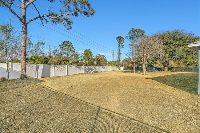 Building Photo - 33 Seamanship Trail