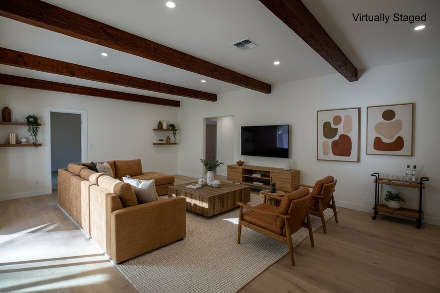 Building Photo - 384 Crazy Horse Canyon Rd