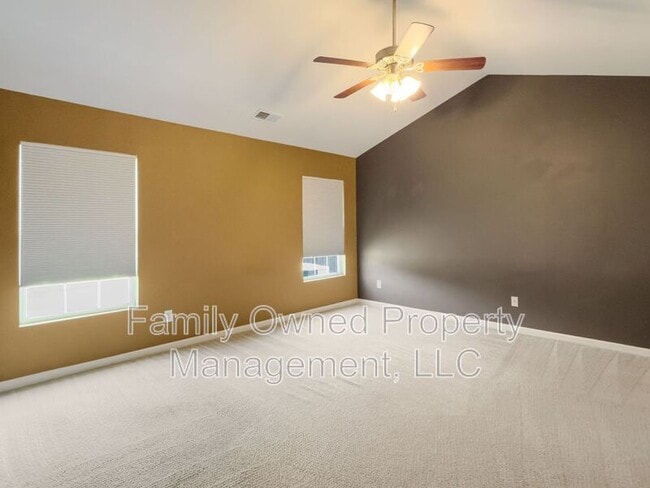 Building Photo - 266 Mayfield Dr