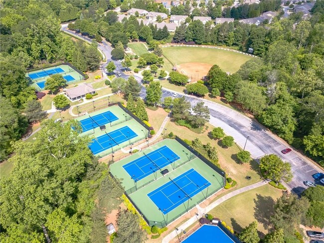 Building Photo - 6260 Brookside Ln