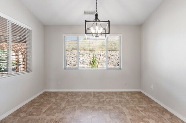 Building Photo - Pinion Oaks 4 Bedroom Home