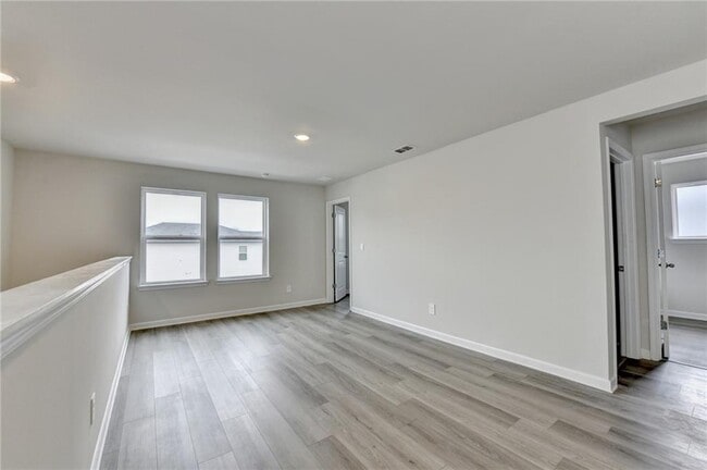 Building Photo - 2357 Whitworth St