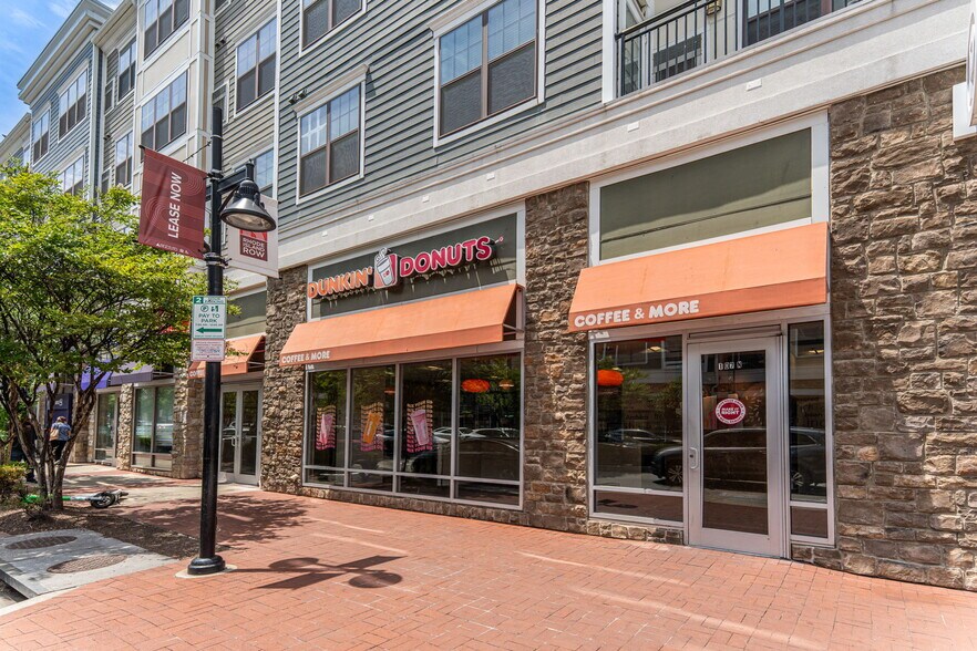Dunkin Donuts nearby! - 2339 3rd St NE