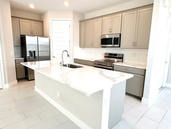 Building Photo - 7825 Spectrum Dr