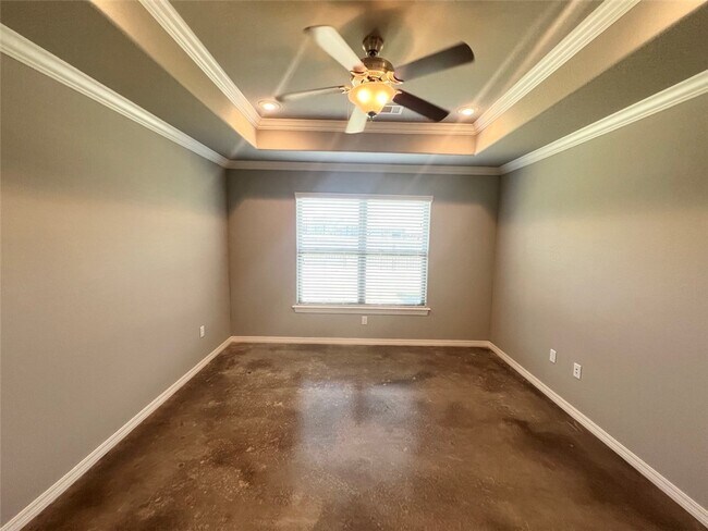 Building Photo - 211 Genoa Way