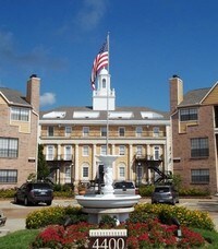 Building Photo - Park at Cedar Lawn