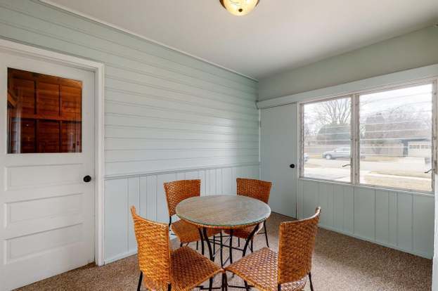 Building Photo - 1106 8th Ave SW