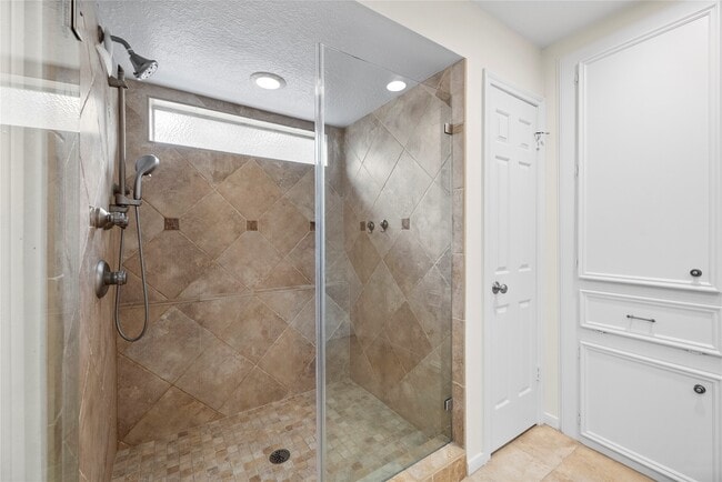 Building Photo - 1814 Crutchfield Ln