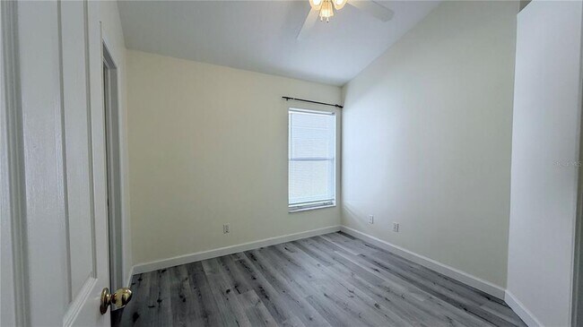 Building Photo - 10216 Oasis Palm Dr