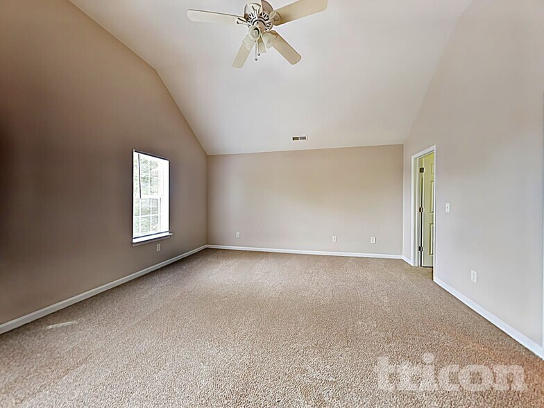 Building Photo - 2303 Cilantro Way