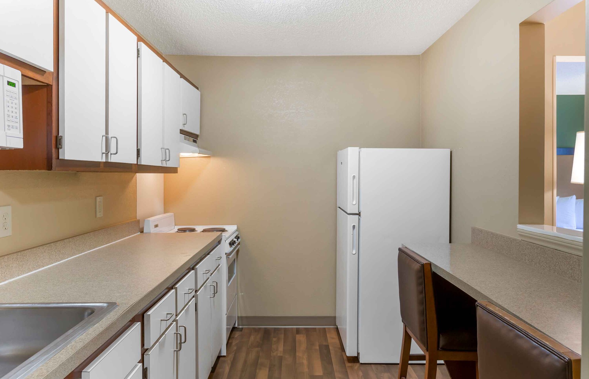 Building Photo - Furnished Studio-Raleigh - North Raleigh -...