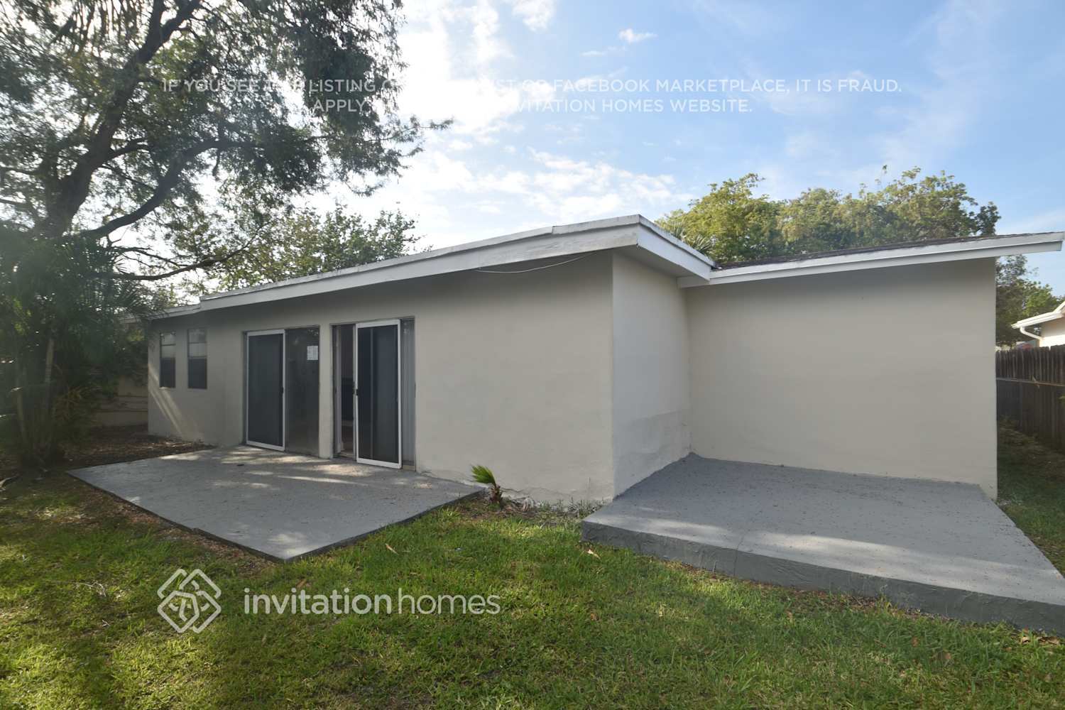 Building Photo - 8841 NW 21st Manor