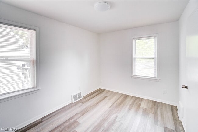 Building Photo - 4407 Woodway Ave