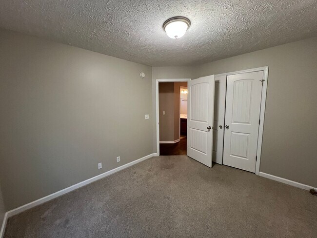 Building Photo - Cute 3 BR, 2 Bath near Christiana