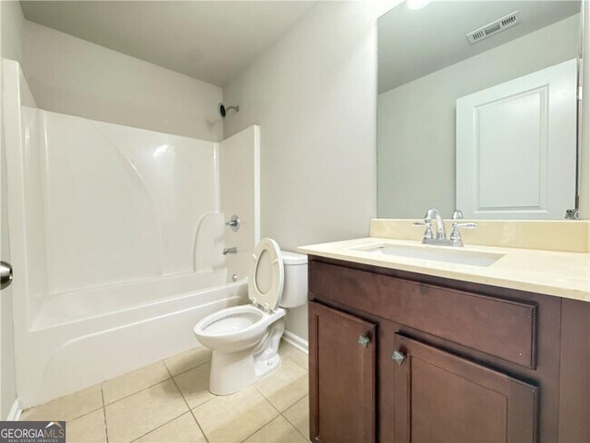 Building Photo - 1044 Haley Wds Ln