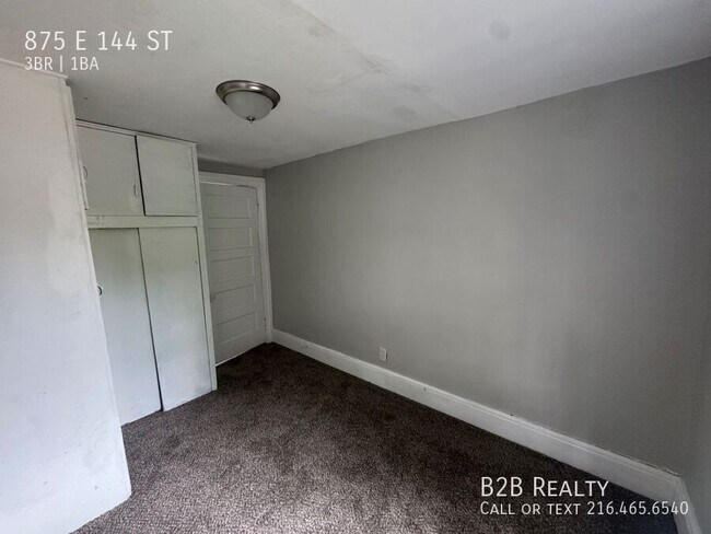 Building Photo - 875 E 144th St