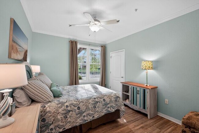 Building Photo - 4114 Central Sarasota Pkwy