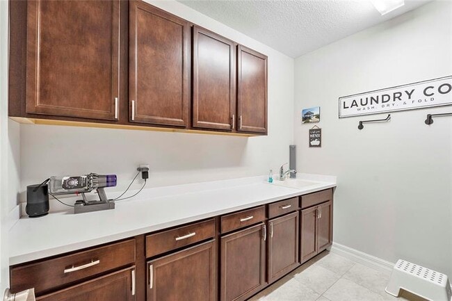 Building Photo - 7641 NW 84th Ln