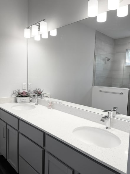 Building Photo - 43 Ballard Ln