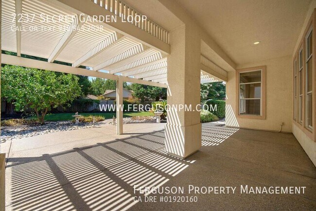Building Photo - 7237 Secret Garden Loop
