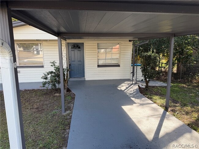 Building Photo - 7 N Jackson St