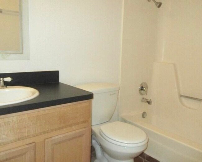 Building Photo - 11203 Shannon Hills Dr