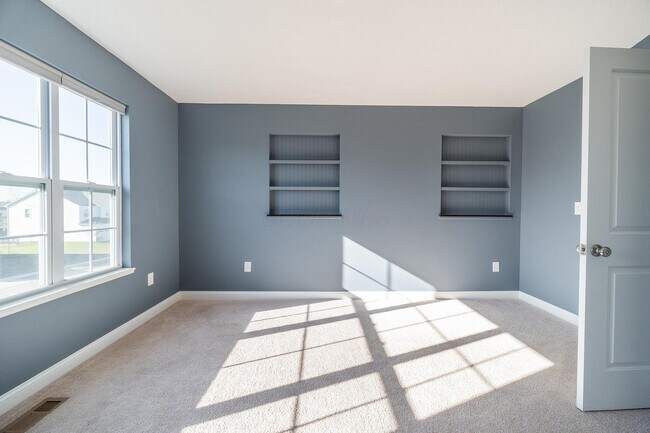 Building Photo - 4032 Stonehill Wy