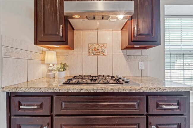 Building Photo - 22914 Cove Timbers Ct