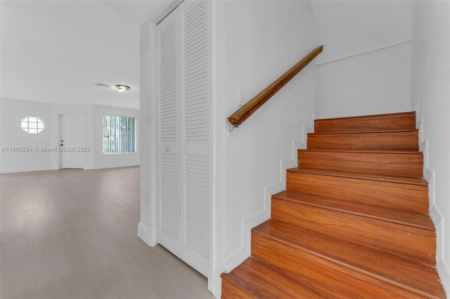 Building Photo - 9745 NW 37th St
