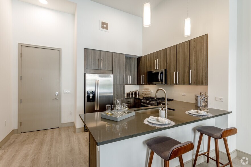 1BR, 1BA - Ness - The Raleigh at Sloan's Lake