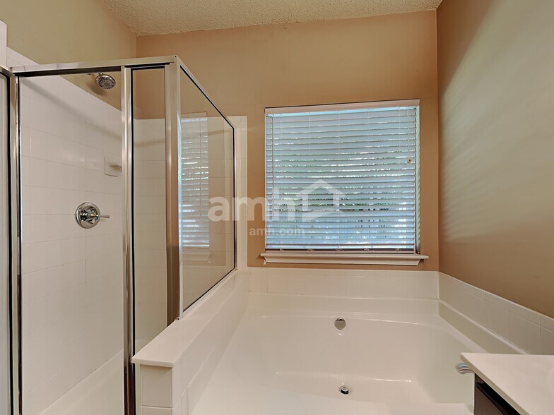 Building Photo - 24 Hartsfield Ct