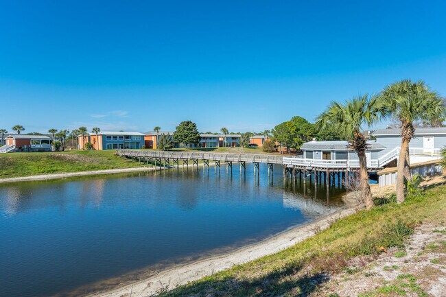 Building Photo - 4000 Gulf Terrace Dr