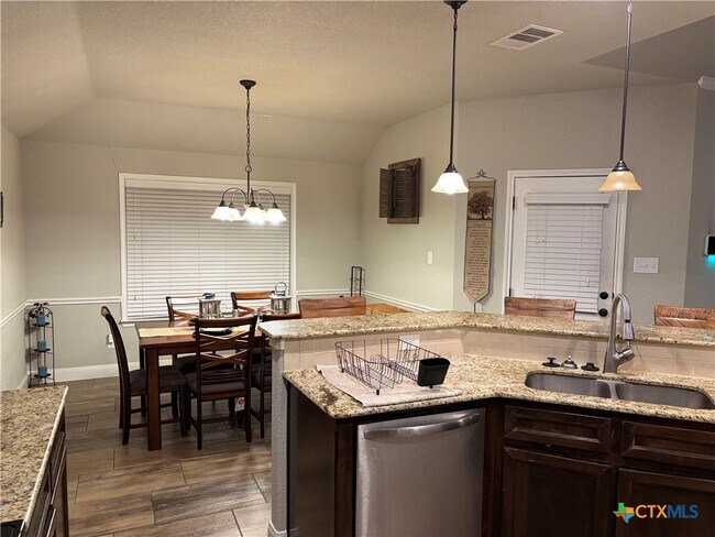 Building Photo - 8205 Salt Mill Hollow Dr