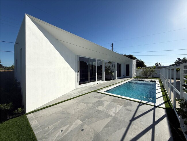 Building Photo - 12245 SW 29th Terrace