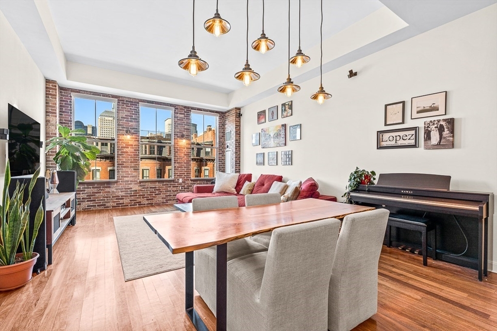 Building Photo - 505 Tremont St