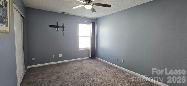 Building Photo - 10623 Campion Ct