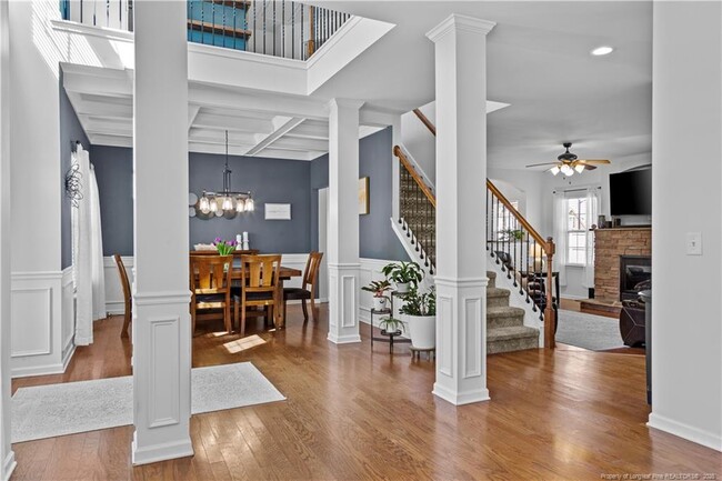 Building Photo - 305 Century Dr