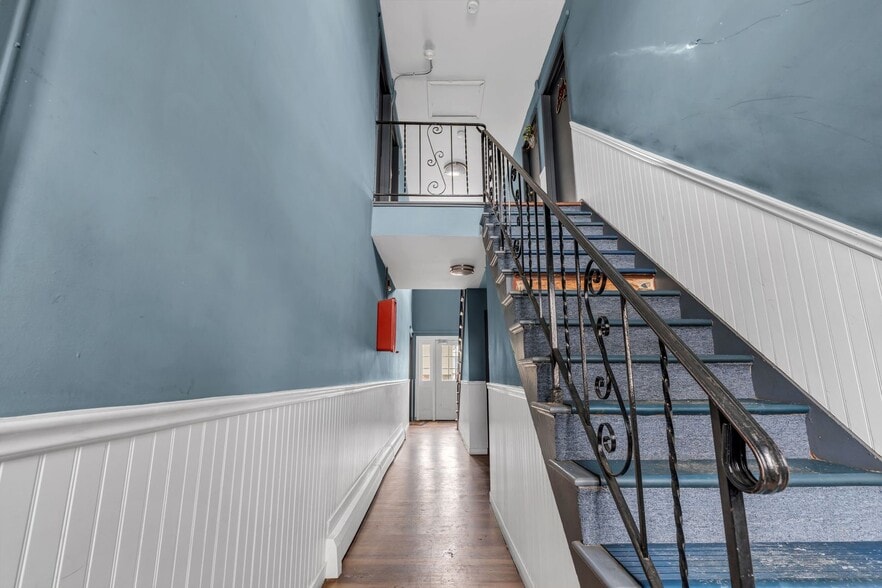 Interior Photo - 5th Avenue Apartments