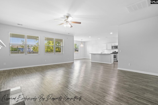 Building Photo - 548 Rimer Pond Rd