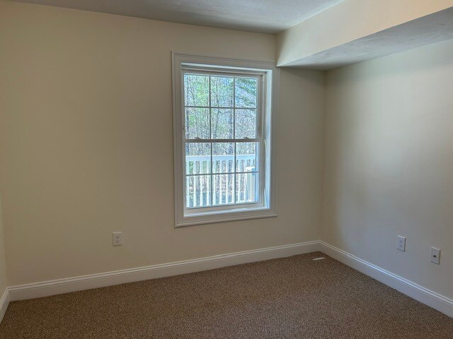 Building Photo - 28 Green Leaves Dr